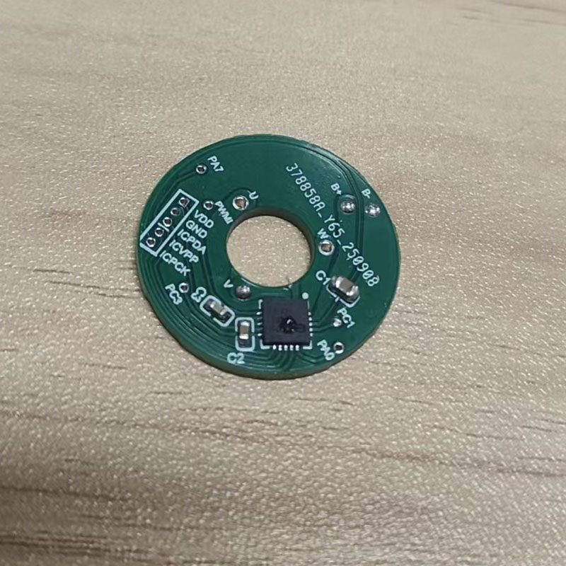 20V 3A 集成 PFS123--8 位 MTP 内核的宁波三相无刷电机 SOC  SA8379